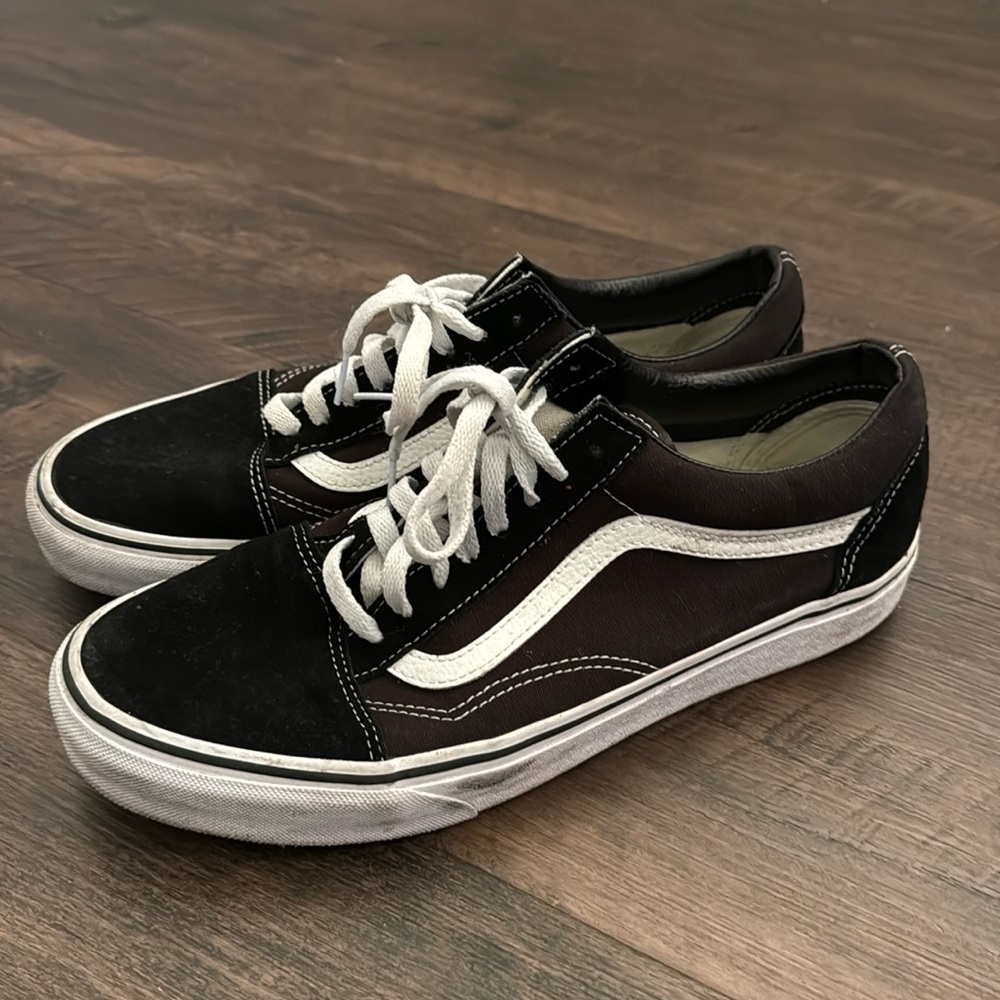 Men’s black vans size 9.5